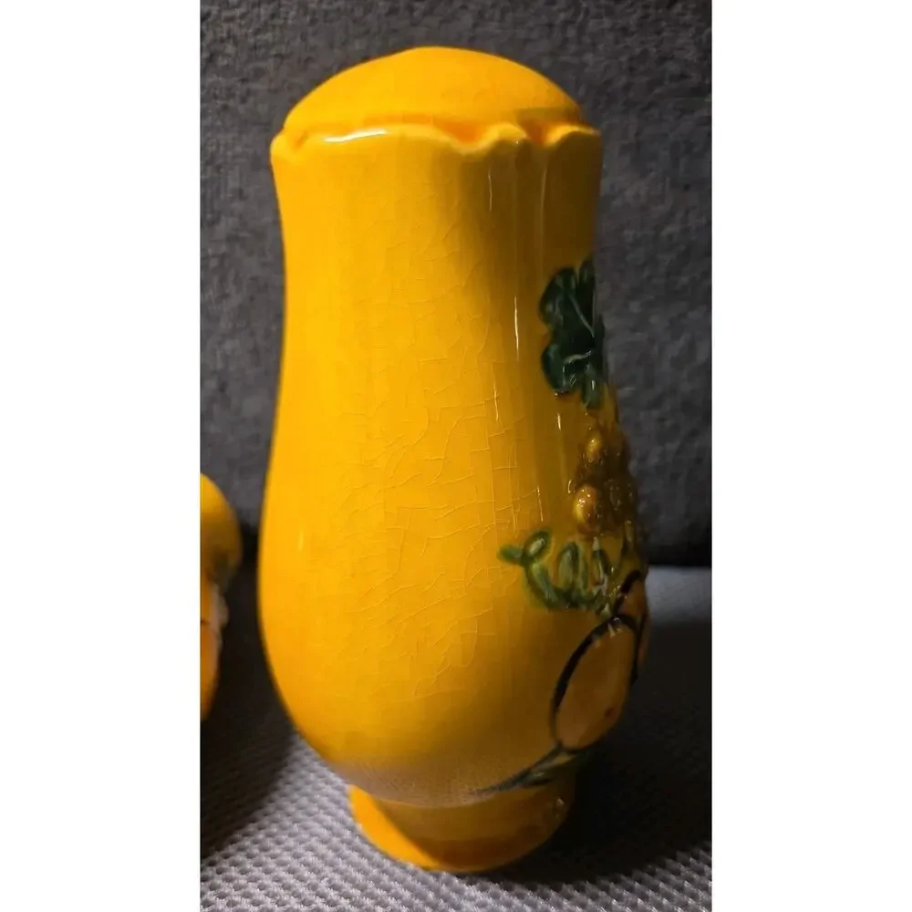 large california pottery salt and pepper shakers 6